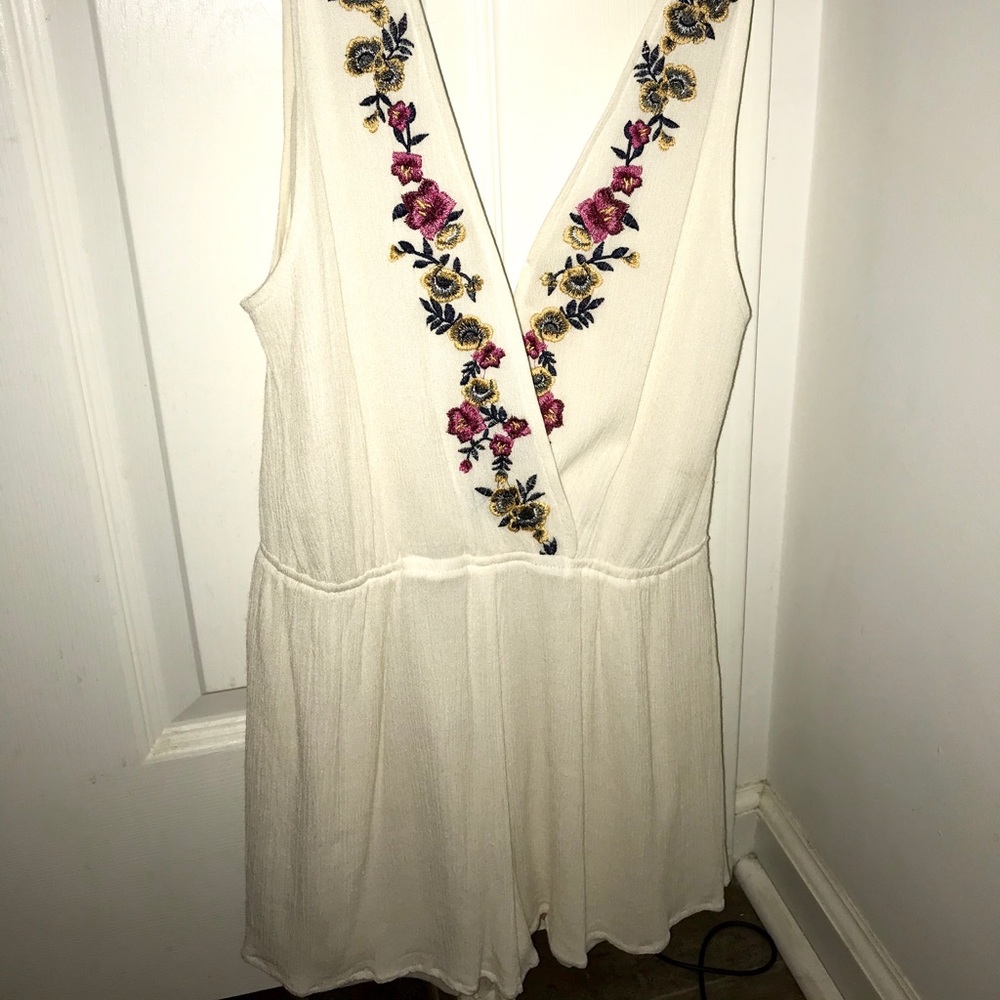 Kendall and Kylie White Floral Romper